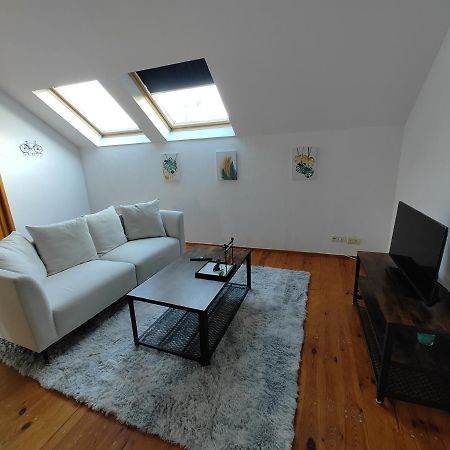 Cosy Appartement 2 Chambres Pont-de-lʼArche 외부 사진