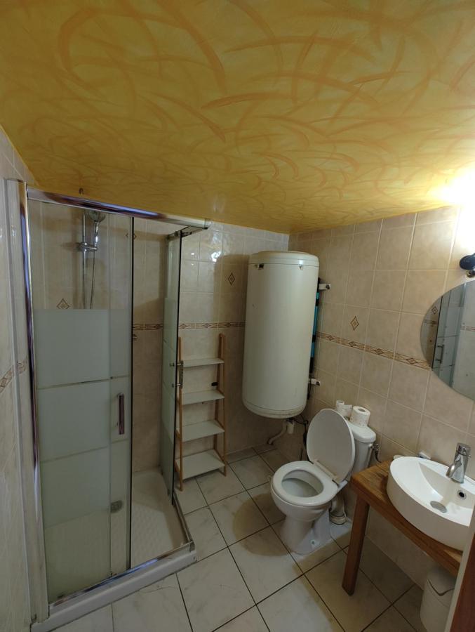 Cosy Appartement 2 Chambres Pont-de-lʼArche 외부 사진